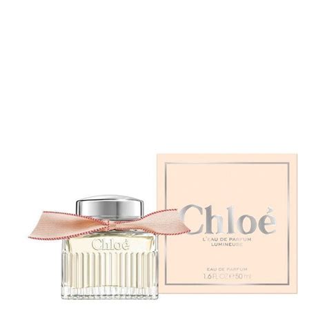 chloe lumineuse|chloe l'eau lumineuse.